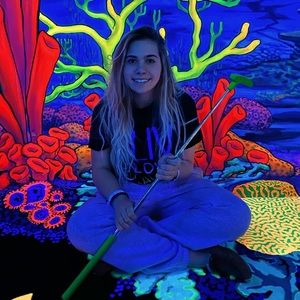 Meet your Posher, Ellen